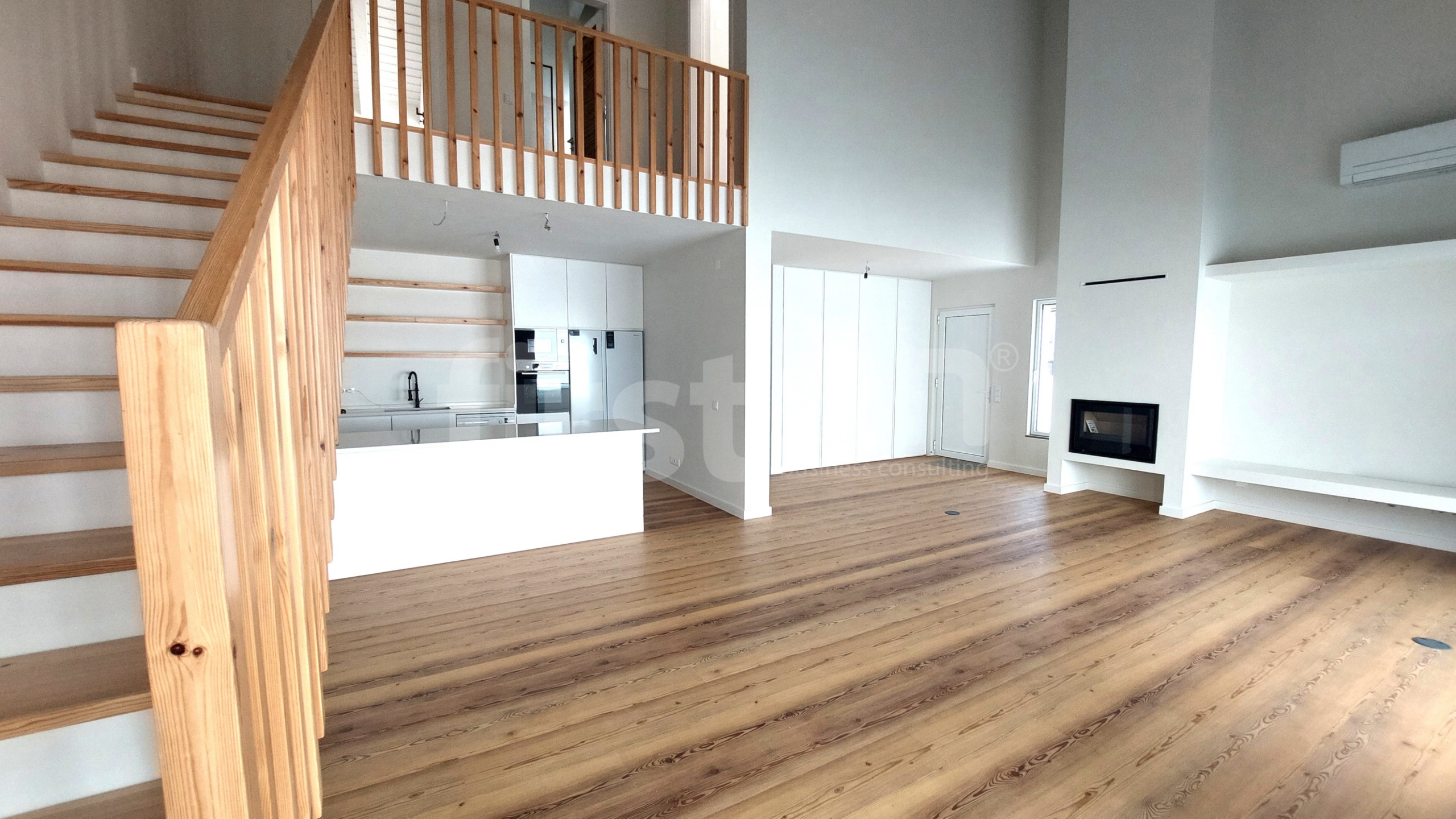 Moradia T4 Duplex com Piscina, Alcácer do Sal [FO1]